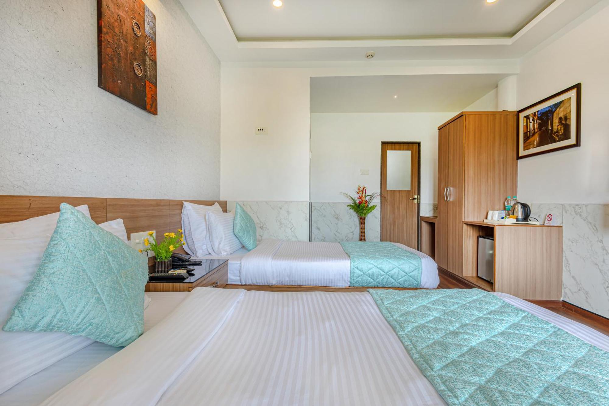 Salcete Beach Resort Colva Extérieur photo