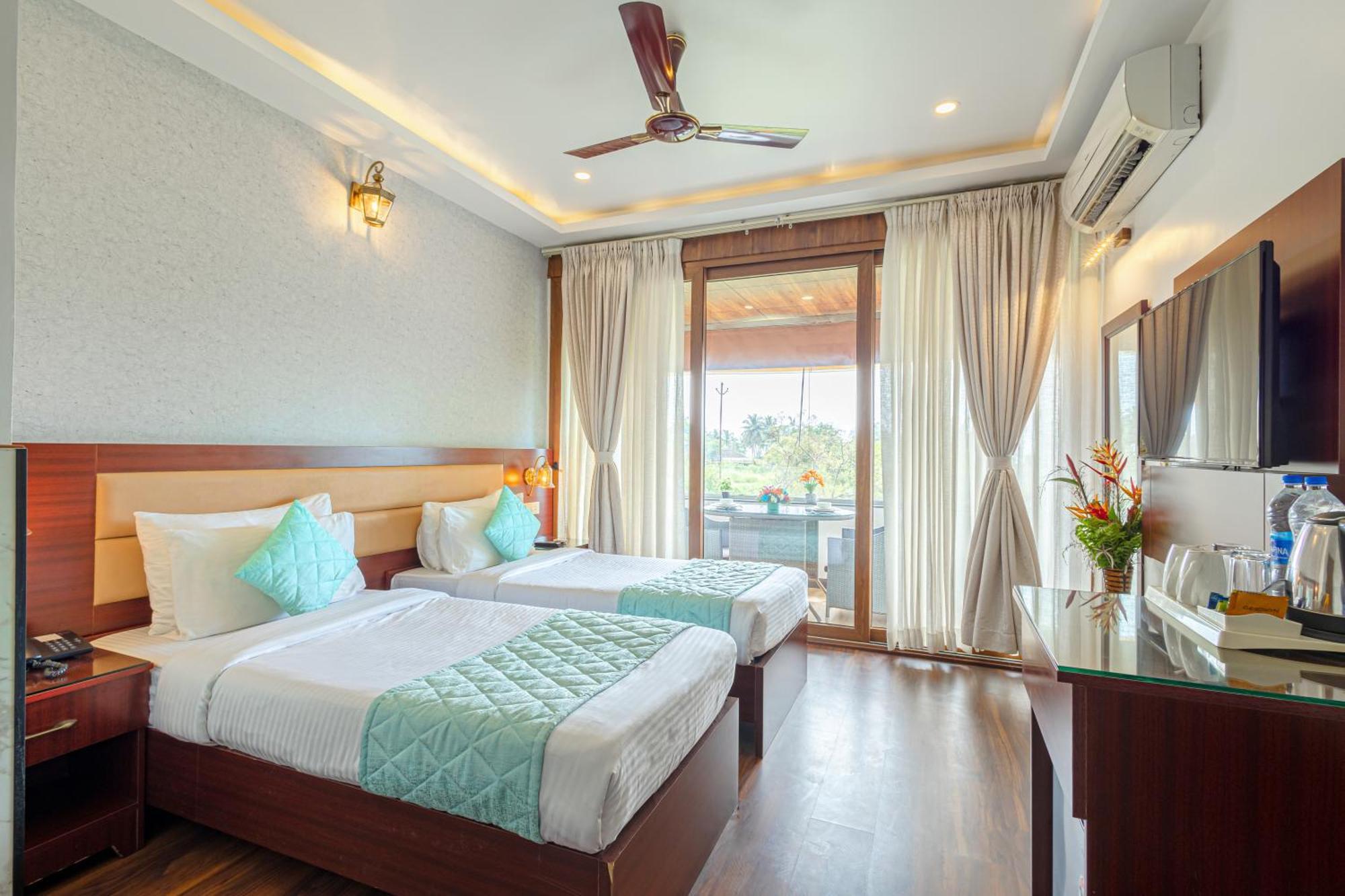 Salcete Beach Resort Colva Extérieur photo