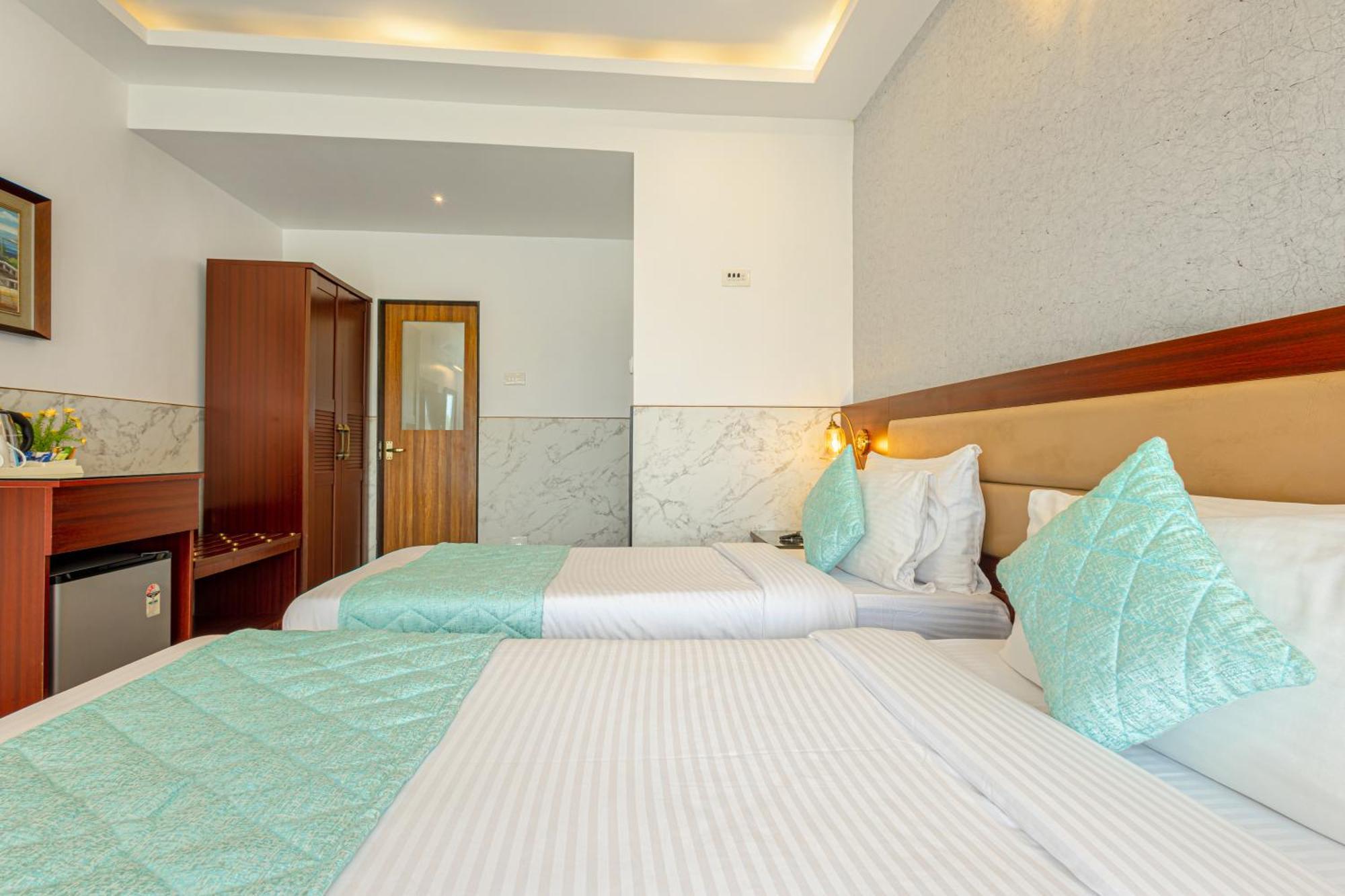 Salcete Beach Resort Colva Extérieur photo