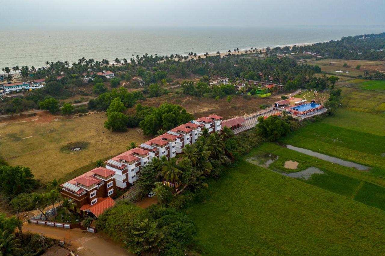 Salcete Beach Resort Colva Extérieur photo